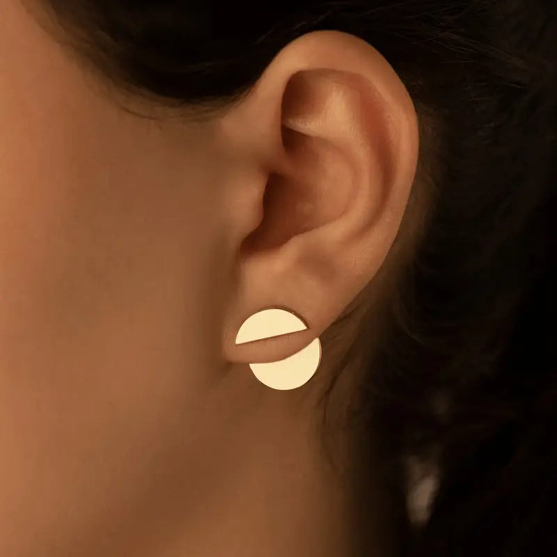 Minimal Gold Disc Earrings
